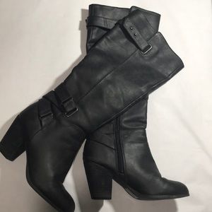 Aldo Grey Boots 6